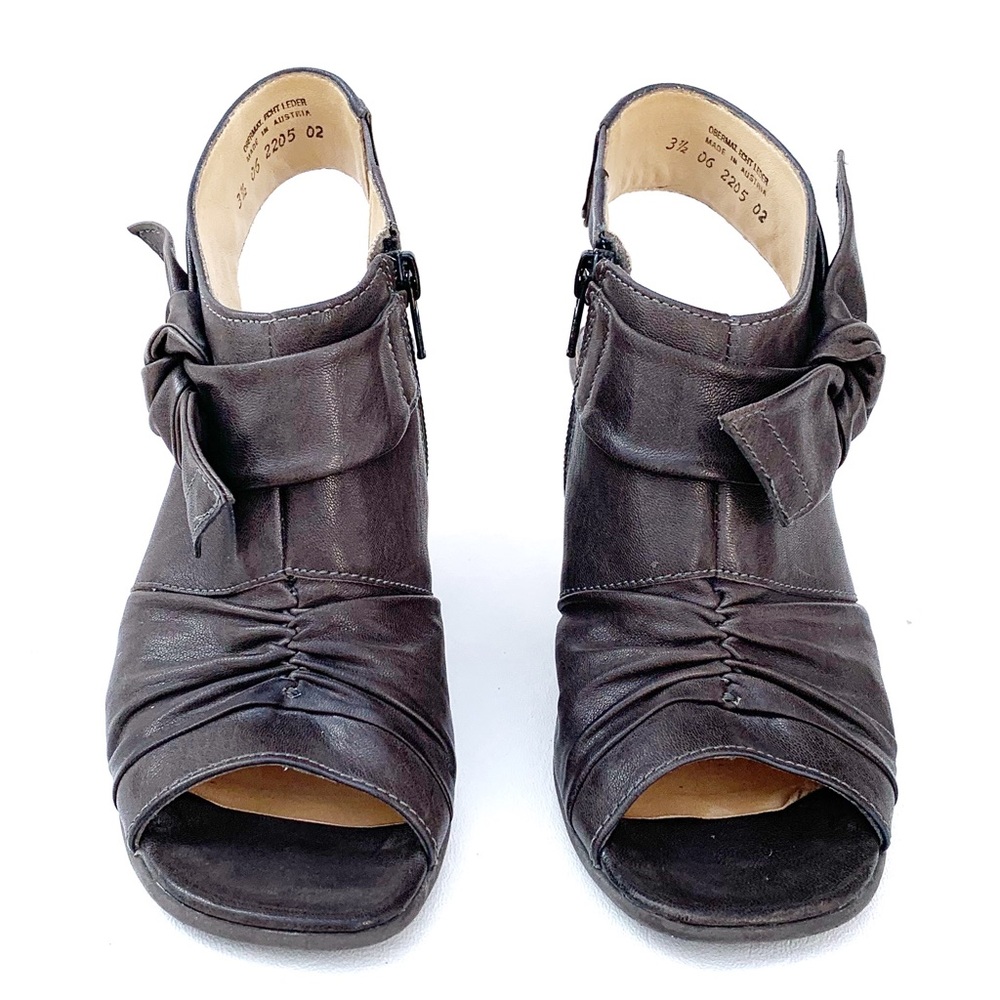 Paul Green Sz 6 Gray Ruching Peep Toe Sandals